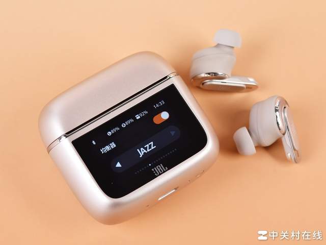 TOUR PRO3让每一刻都沉浸在音乐中龙8国际龙8网站音乐商务舱再升级JBL(图1)