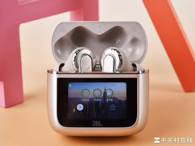 TOUR PRO3让每一刻都沉浸在音乐中龙8国际龙8网站音乐商务舱再升级JBL(图3)