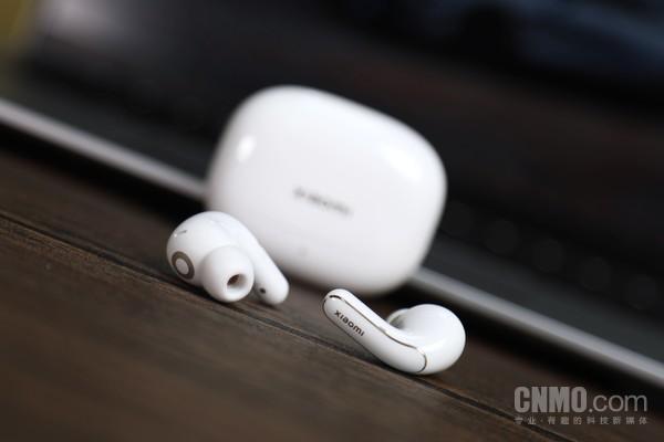 ：练习两年半归来 音质降噪全面升级Xiaomi Buds 5 Pro(图1)